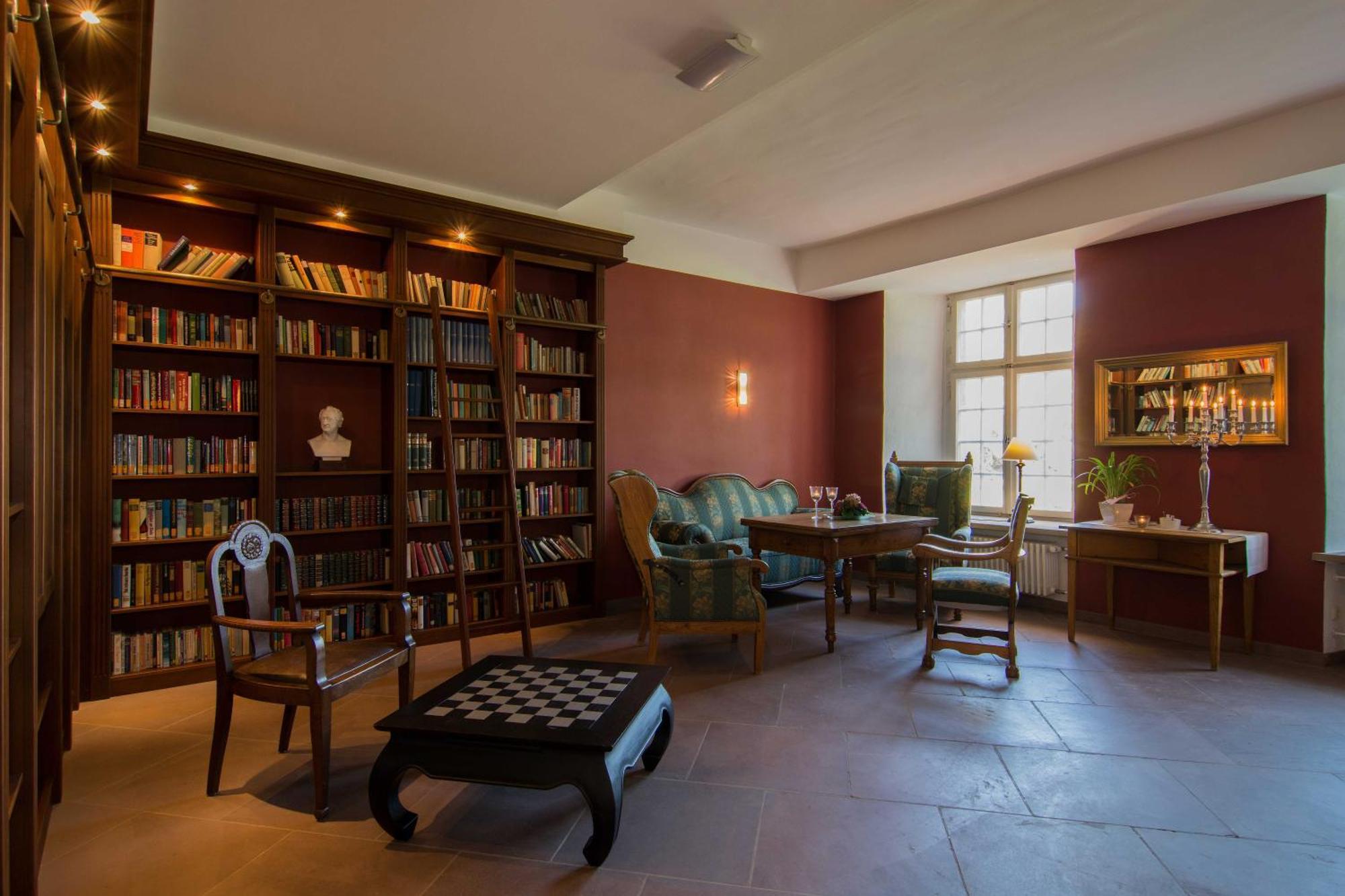 Hotel Schloss Gehrden Brakel Екстер'єр фото
